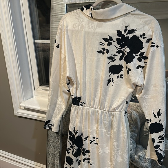 ZARA MIDI DRESS - Picture 5 of 5